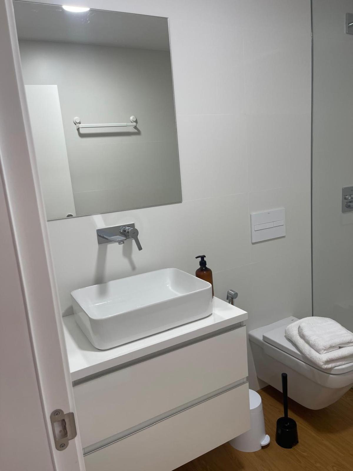 Apartamento Calle Rodrigo De Triana Con Opcion De Parking Sevilla Eksteriør billede