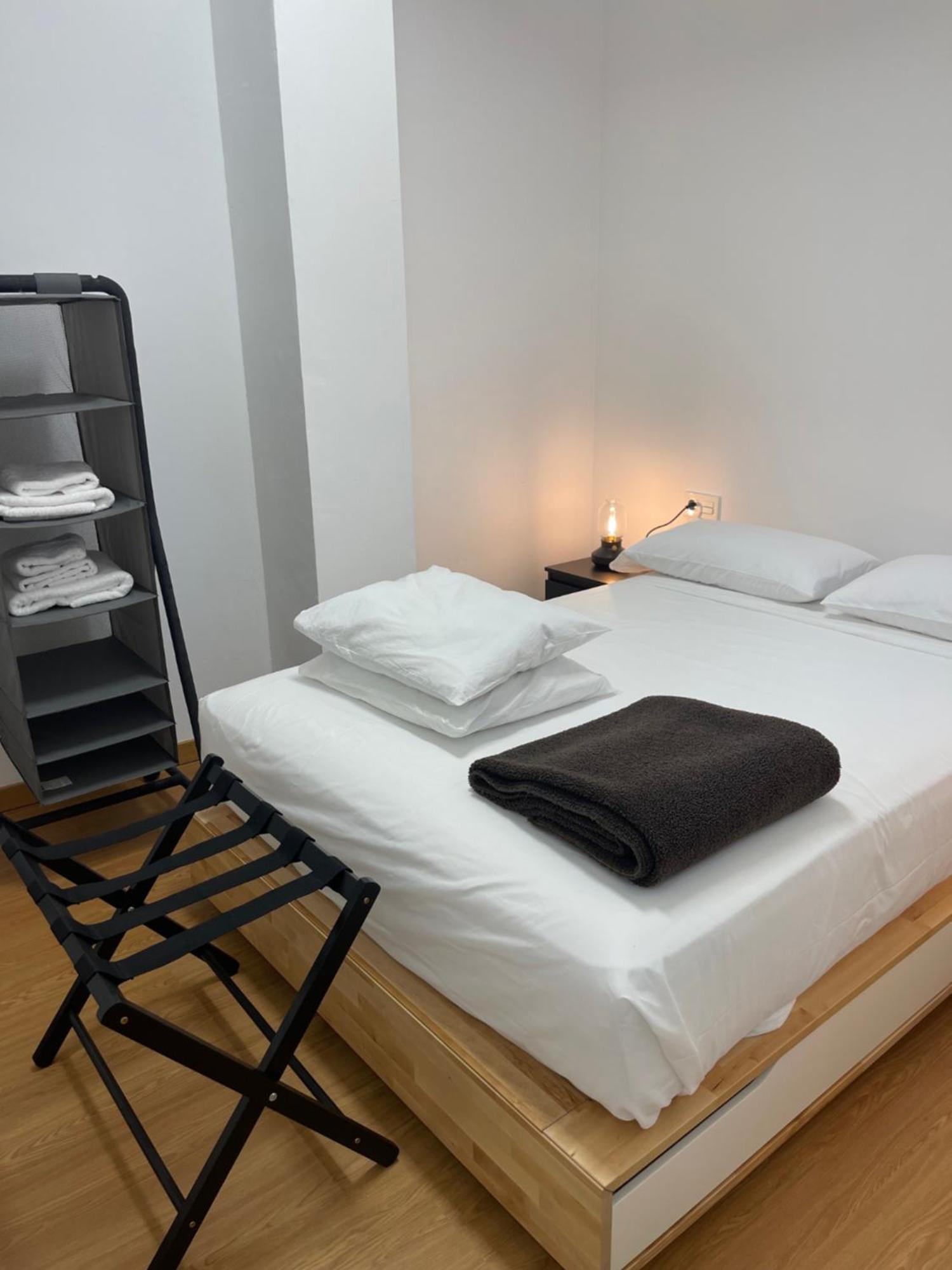 Apartamento Calle Rodrigo De Triana Con Opcion De Parking Sevilla Eksteriør billede
